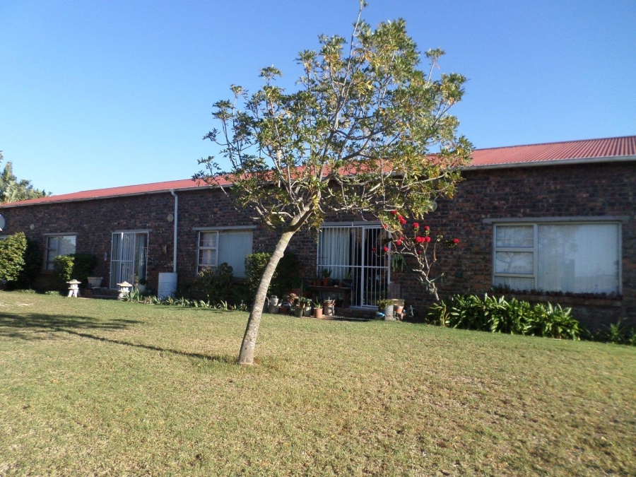 4 Bedroom Property for Sale in Kabeljauws Eastern Cape